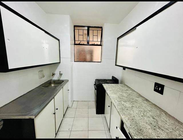 3 BEDROOM APARTMENT FOR SALE IN MUCKLENEUK